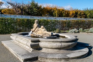 A timeless stroll through the Kromeriz flower garden